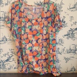 Lularoe classic tee